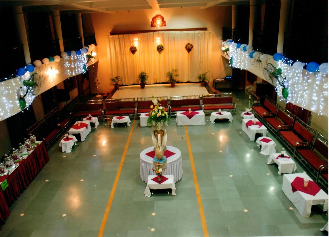Hotel Lake View Satara Exterior foto